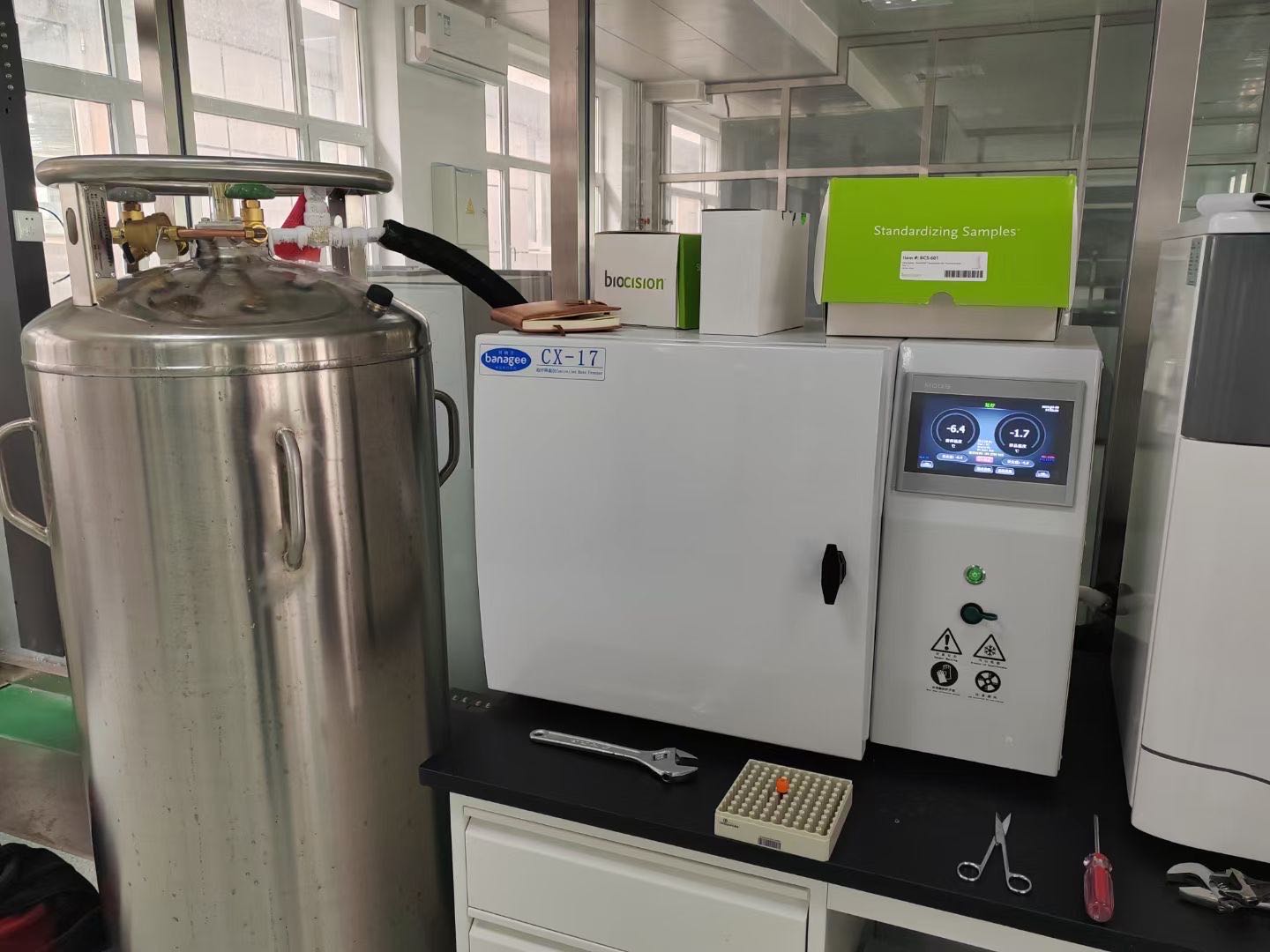 液氮容器补液供给